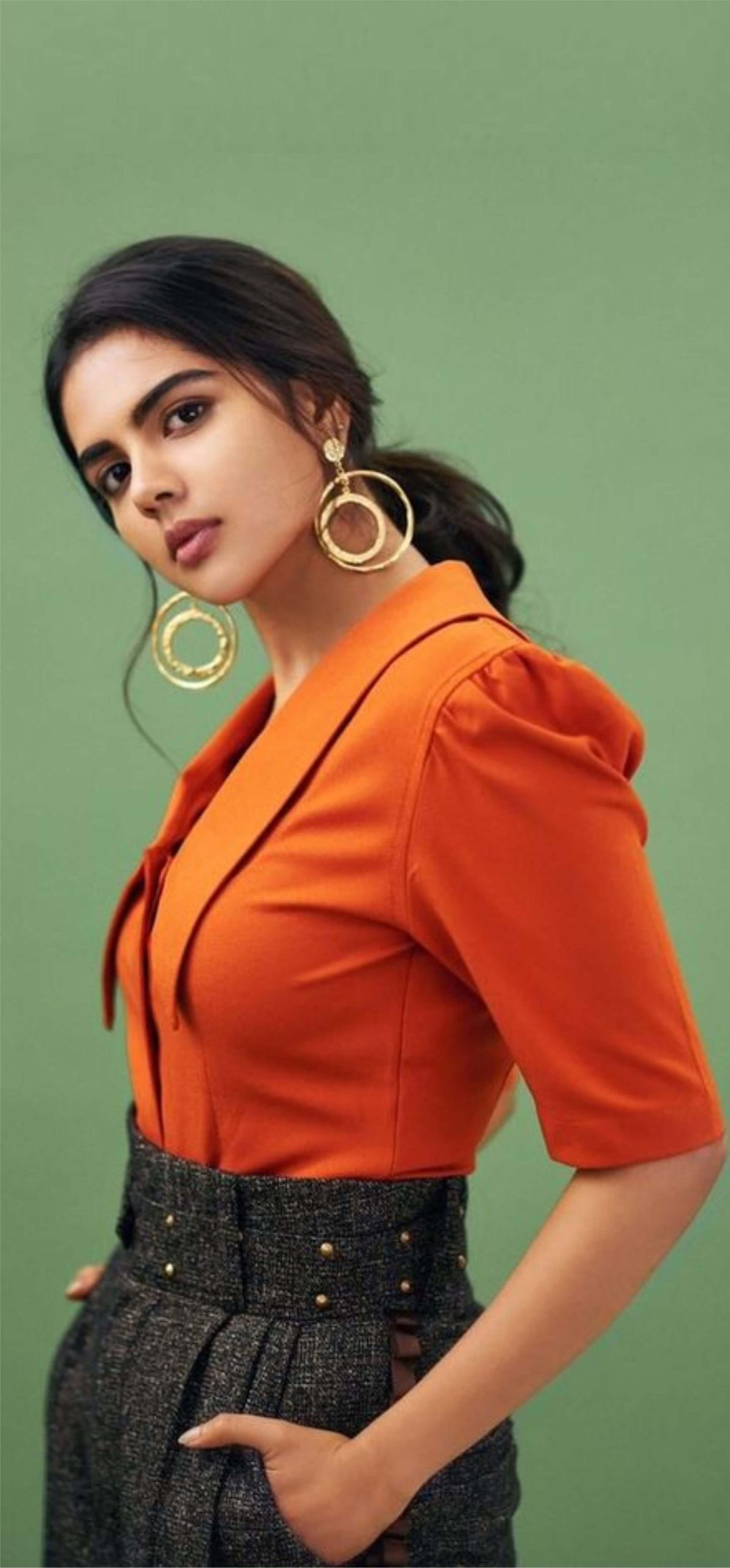 Best Compliments for a Girl in Traditional Dress